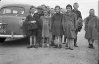 nBW120wg 013 021 school children