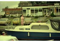 nC35wg 012 03 p carrkick on shannon mitchell marineP