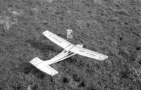 nBW35wg 014 05 cessna by WG single button transmitter rubber band servos